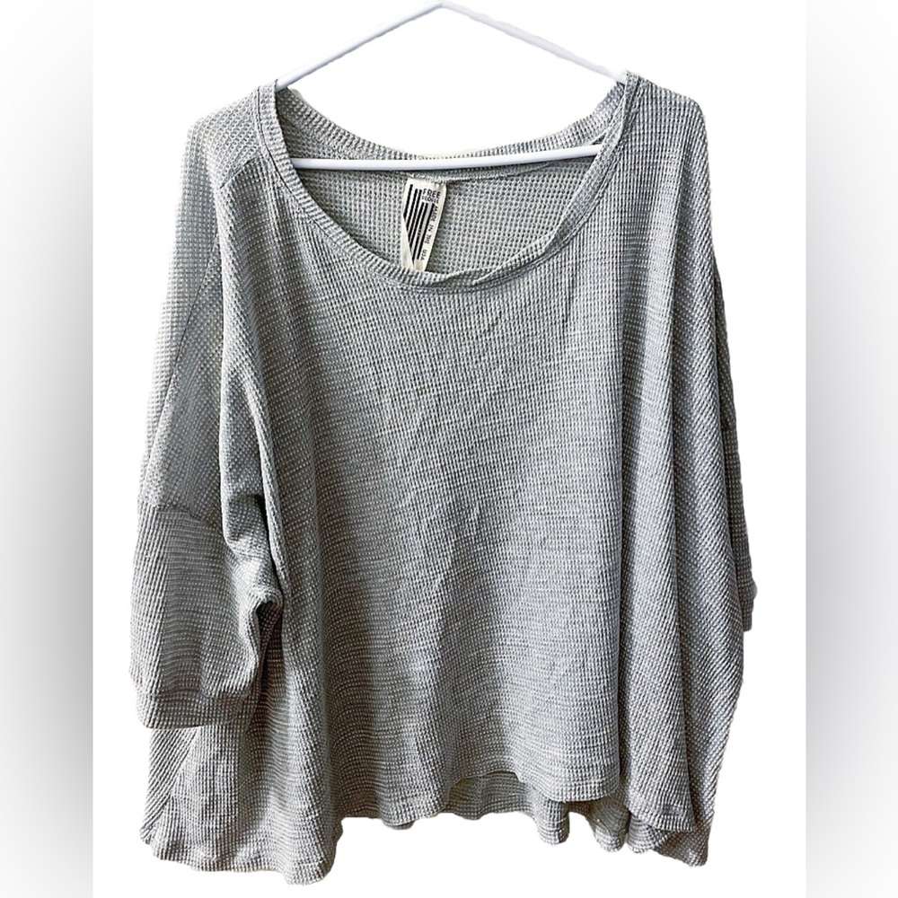 Free People Women’s M Top Gray Storyteller Waffle Knit Open Back Oversized - Picture 4 of 10